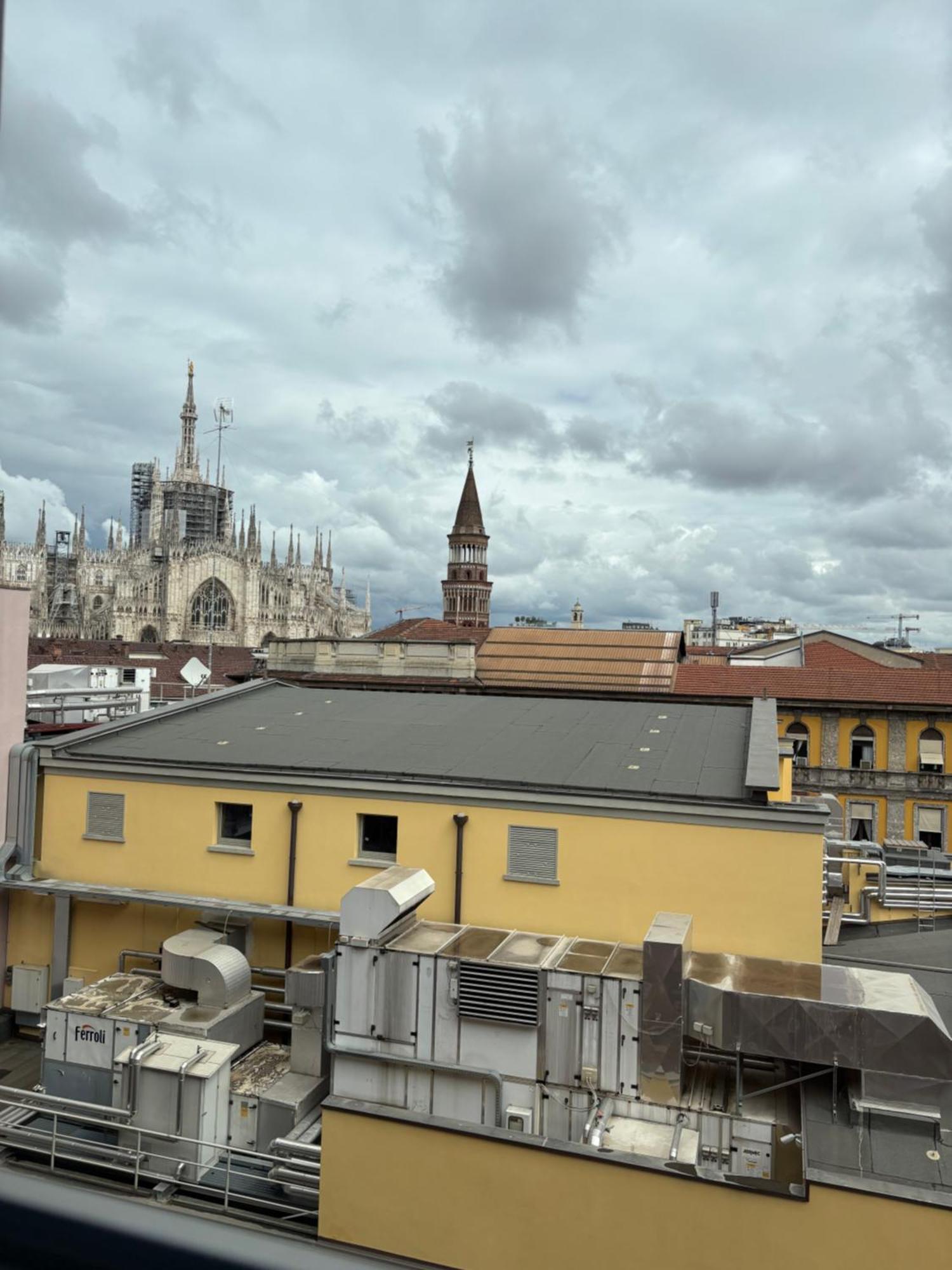 Guest house Enjoy Garden - Flavio Baracchini 9 - Milan